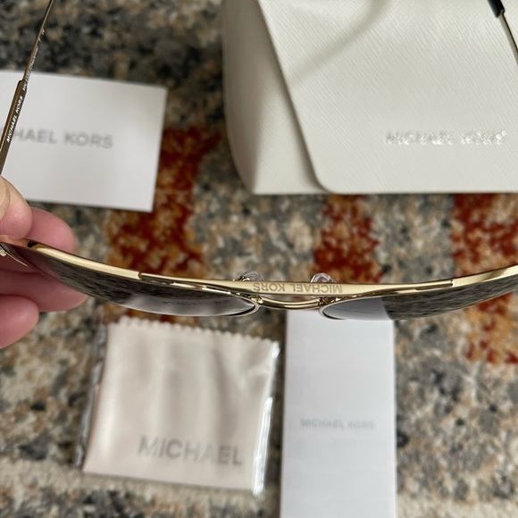 MK SHADES - Picture 2 of 3